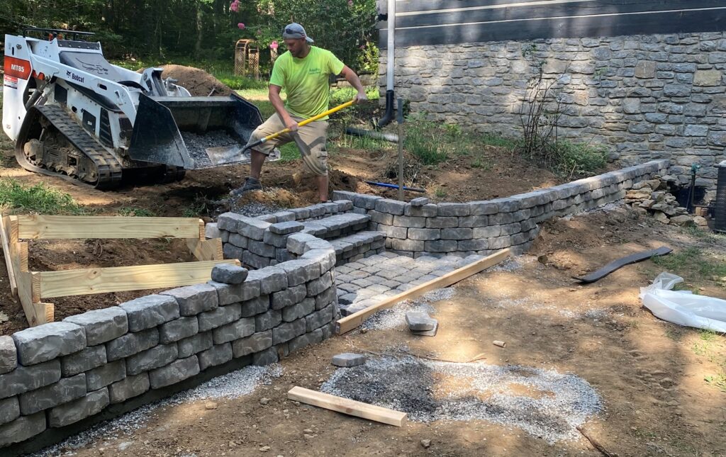 Retaining Wall Installation in Nashville TN - TN Hardscapes & Outdoor ...